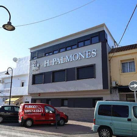 H.Palmones Hostel Exterior photo